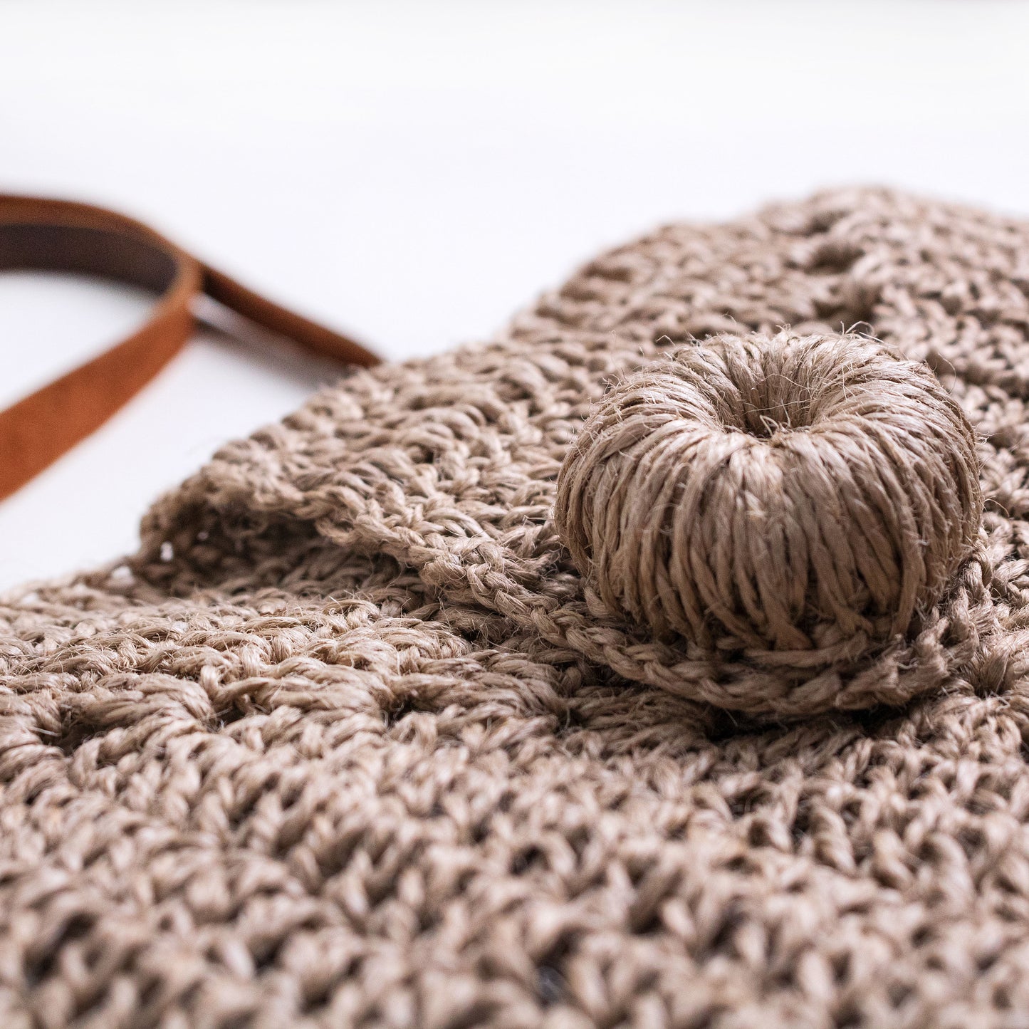 SQUARED JUTE & LEATHER BAG