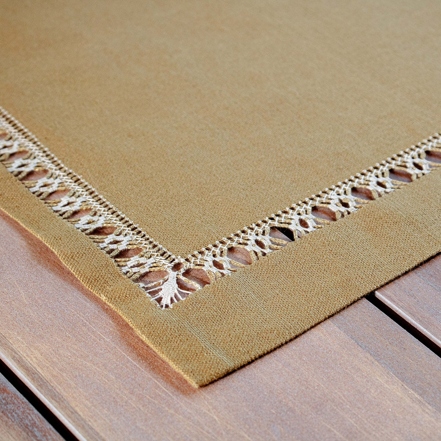 TABLE RUNNER - MUSTARD