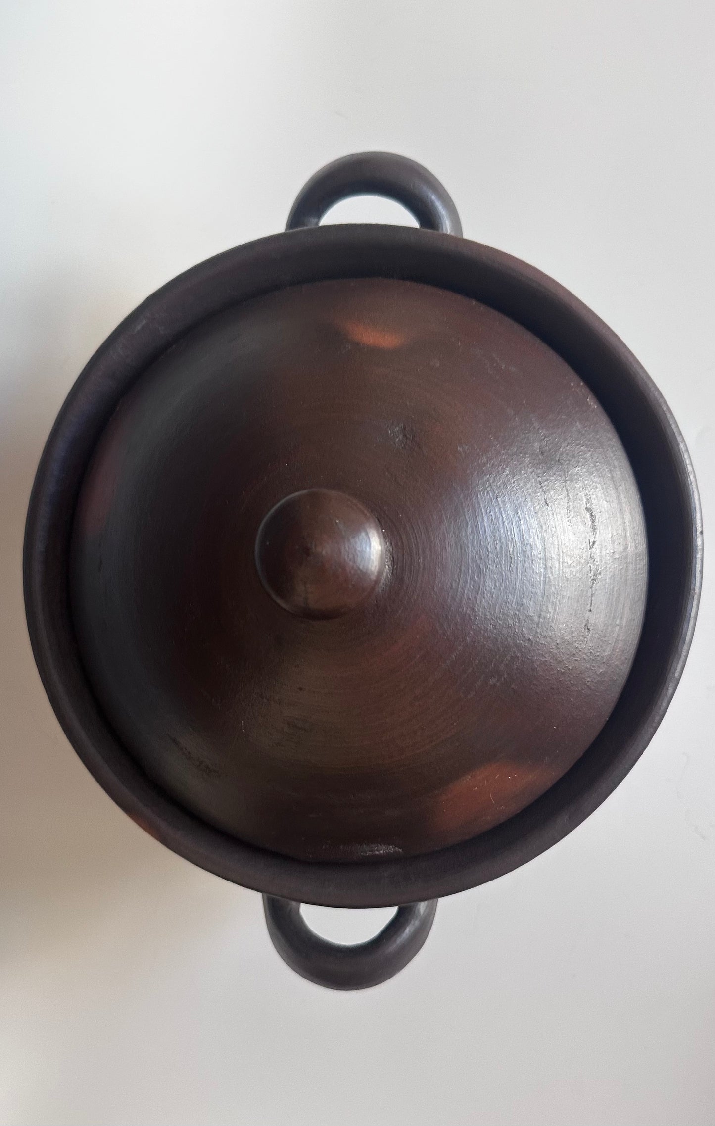 Authentic Handcrafted Pomaire Clay Pot (Olla de Greda)