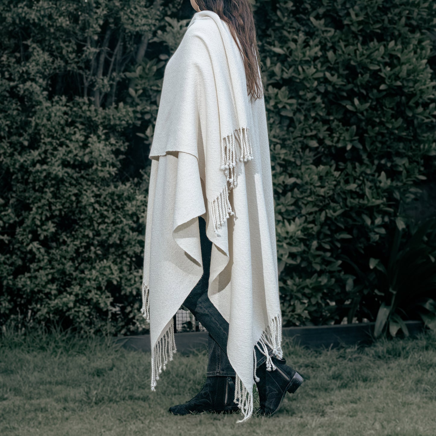 WHITE ALPACA RUANA WRAP