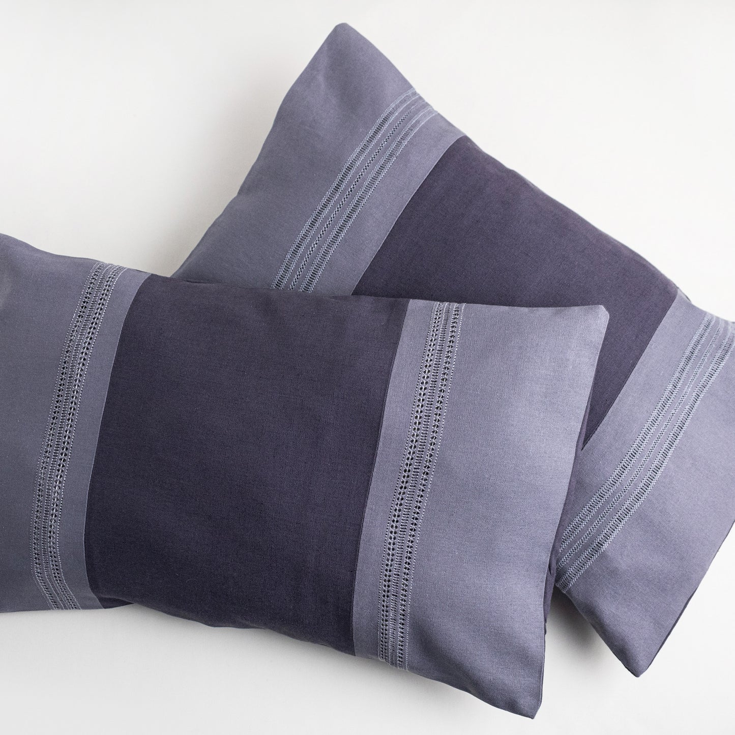 THROW PILLOWS COVER